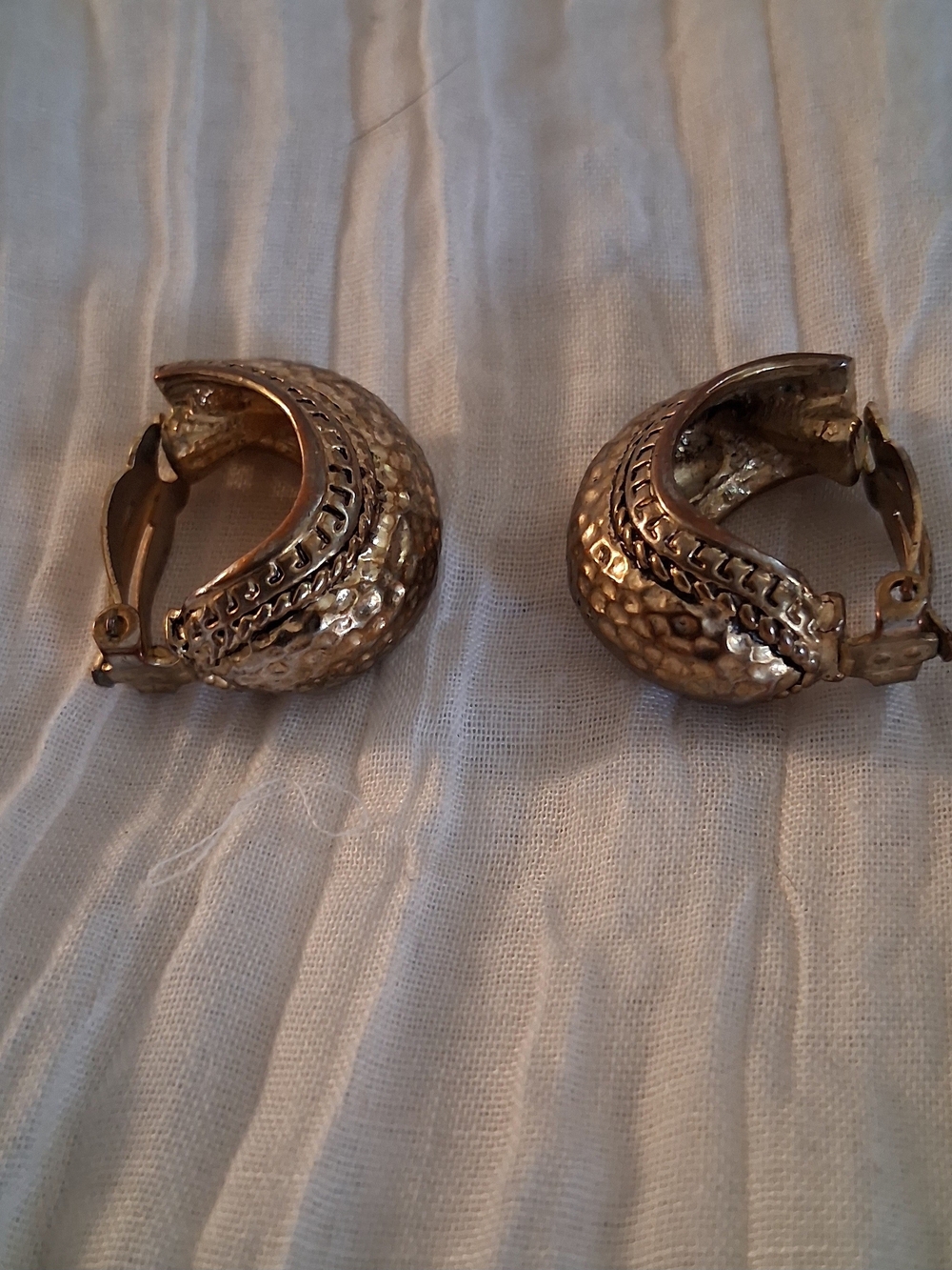 Oscar de la Renta Gold-Tone Hammered Hoop Clip-On Earrings - Picture 5 of 10